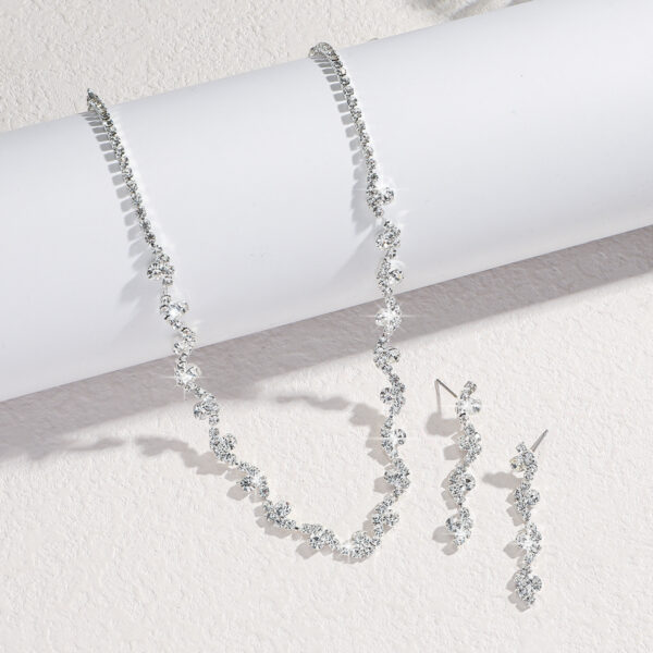 Fashion Elegant Rhinestone Ear Stud Necklace Women's Suit - Image 5
